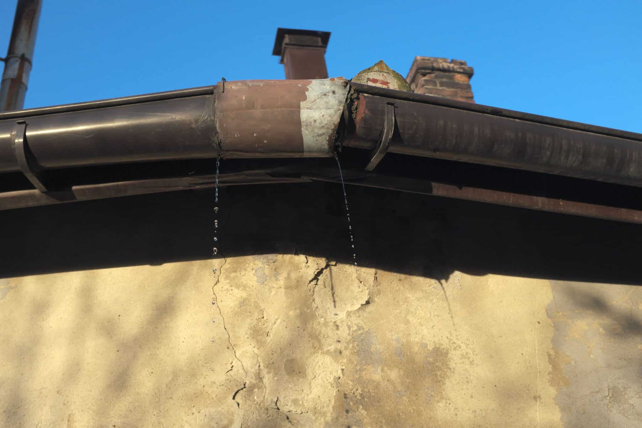 signs you need gutter repairs